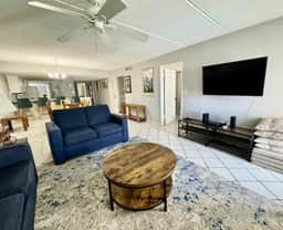 Saida IV 4909 - Three Bedroom Beachfront