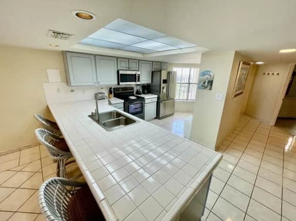 Saida IV 4806 - Three Bedroom Beachfront