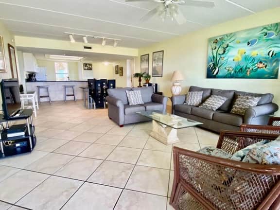Saida II 101- Three Bedroom Beachfront
