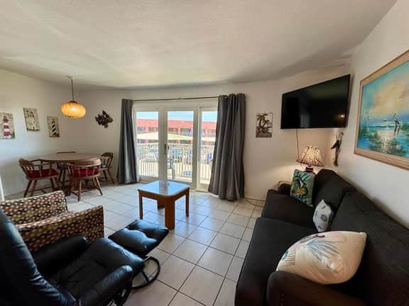 La Internacional 209 - One Bedroom Beachfront