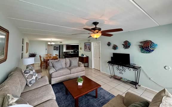 Saida IV 4807 - Two Bedroom Beachfront