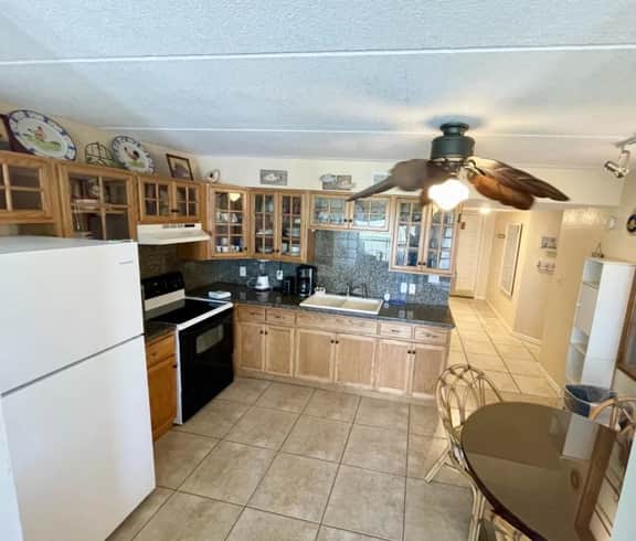 Saida II 305 - Two Bedroom Beachfront