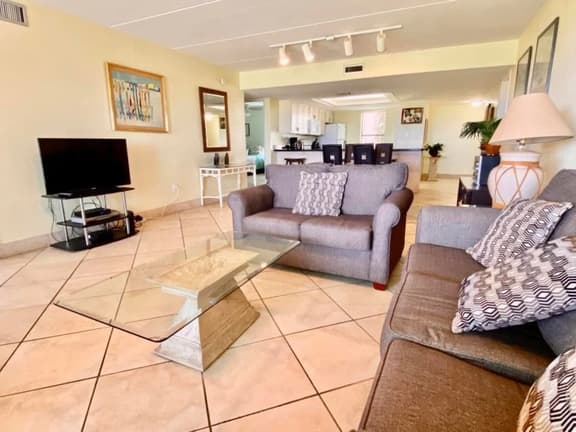 Saida II 101- Three Bedroom Beachfront