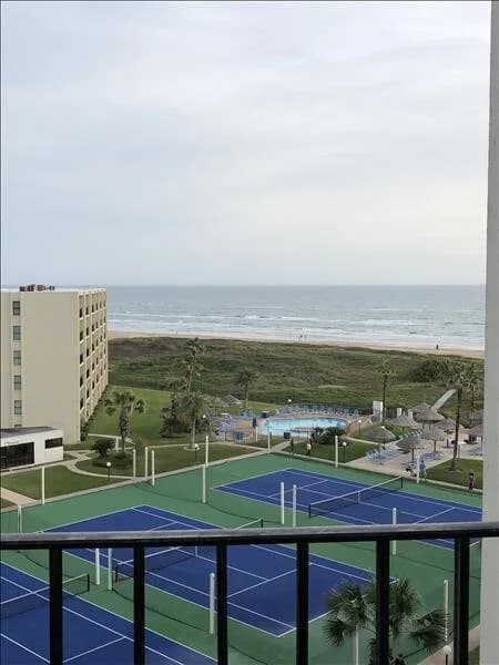 Saida IV 4704 - Two Bedroom Beachfront