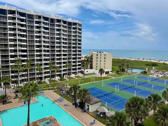 Saida IV 4807 - Two Bedroom Beachfront