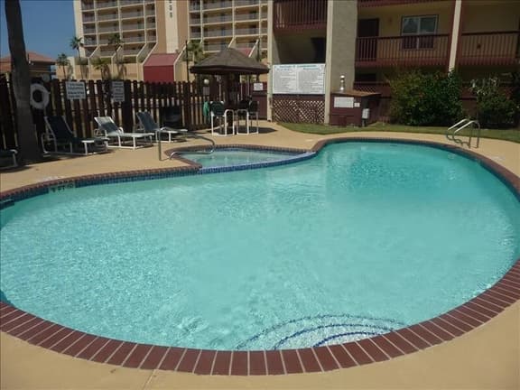 Surfside II 104 - Two Bedroom Off The Beach