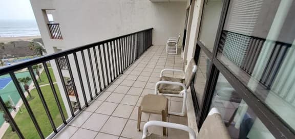 Saida IV 4804 - Two Bedroom Beachfront