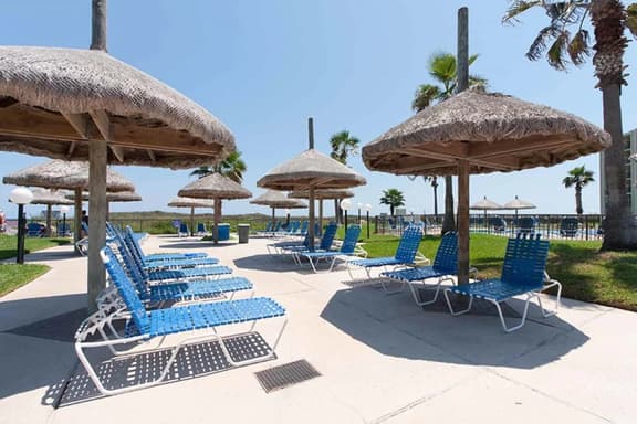 Saida IV 4702 - Three Bedroom Beachfront - Image 1