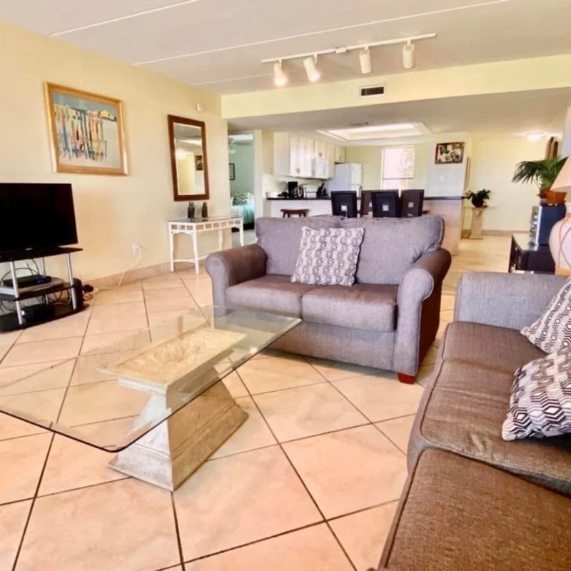 Saida II 101- Three Bedroom Beachfront
